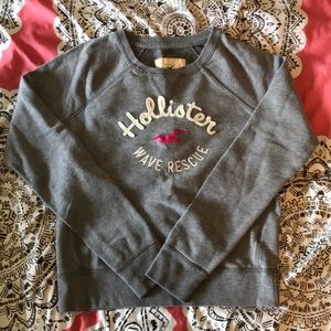 Hollister crew neck sweatshirt